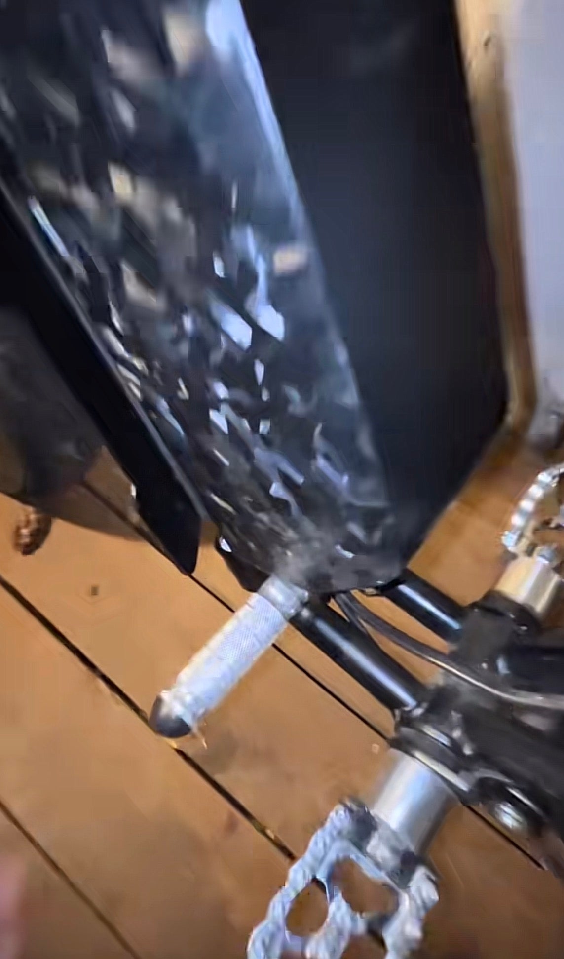 Foot lock for ridstar