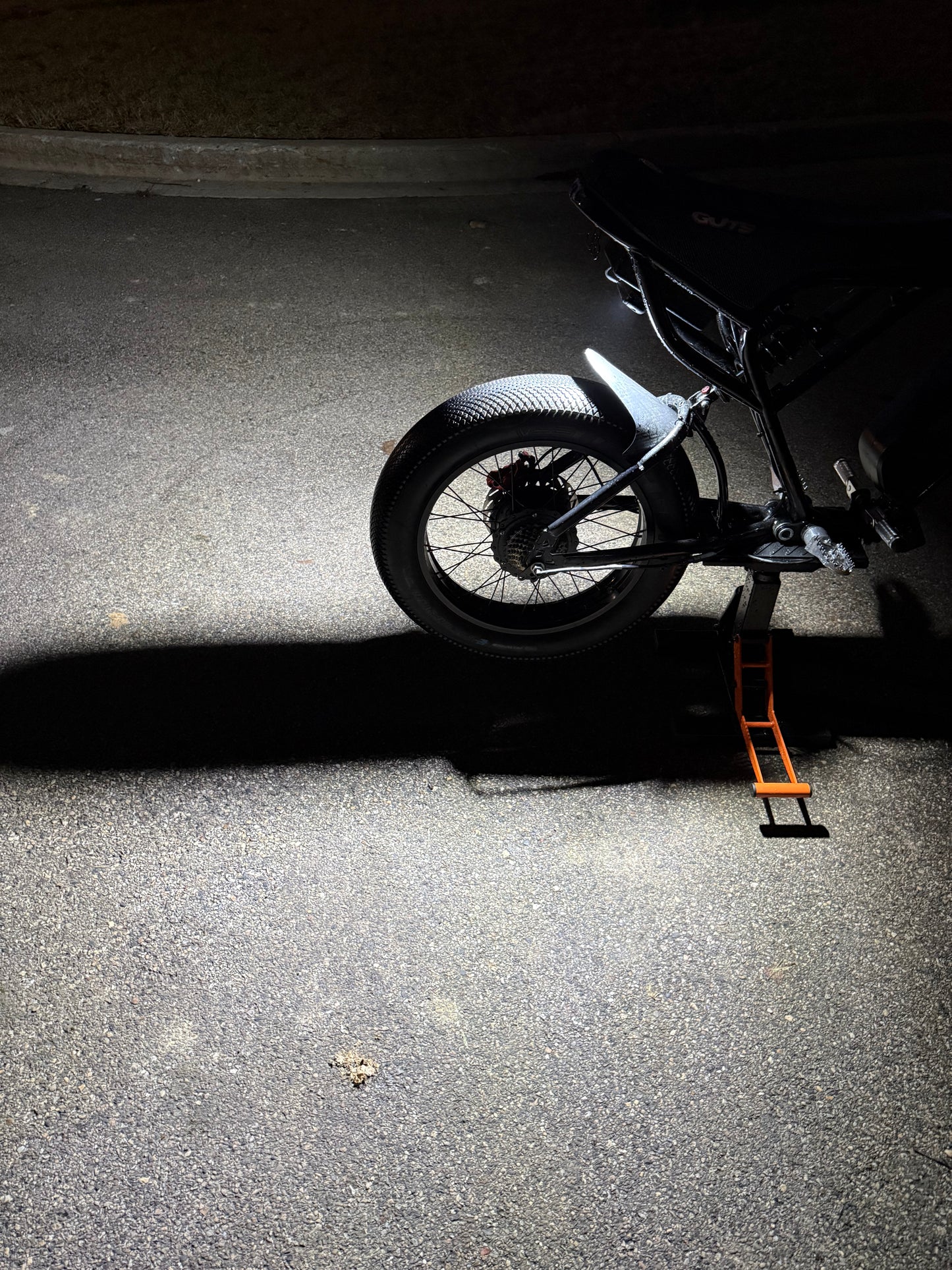 Battery powered rock light